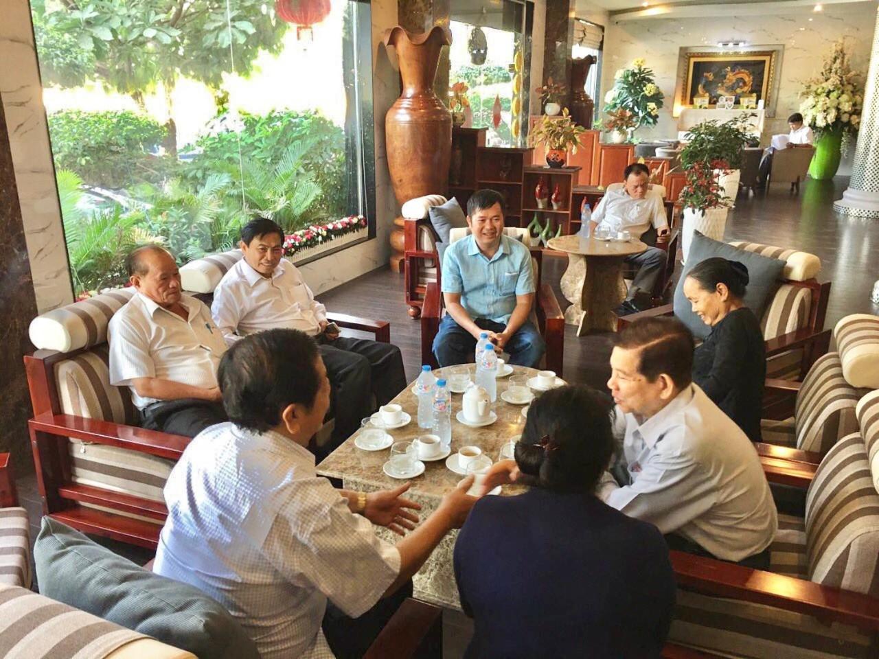 Long Bao Chau Hotel Thu Dau Mot Kültér fotó