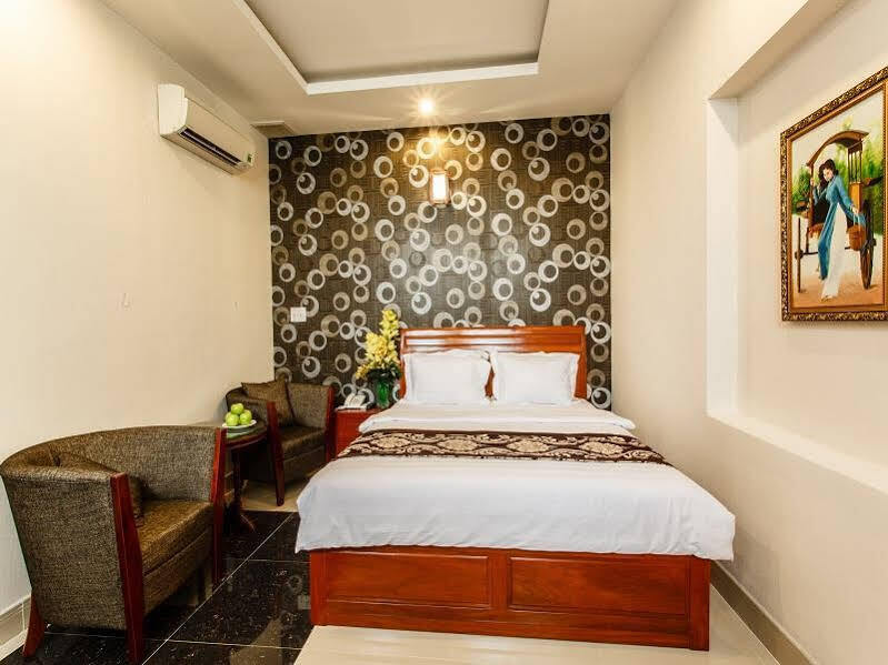 Long Bao Chau Hotel Thu Dau Mot Kültér fotó